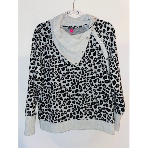 VINCE CAMUTO Leopard Print Fold Over Neck Top Women's Medium Sweater Shirt - Picture 1 of 5